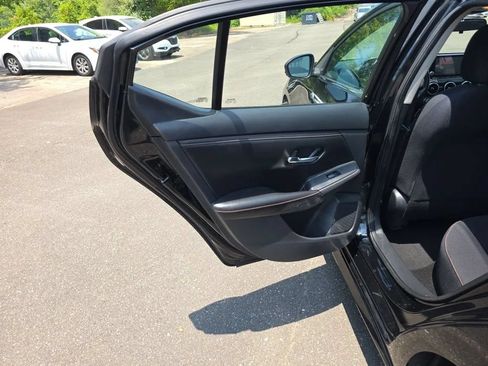 Used 2020 Nissan Sentra SR FWD image 38