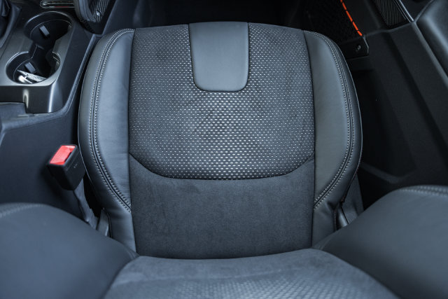 New 2026 Ford Bronco Raptor w/ Interior Carbon Fiber Pack AWD/4WD image 47