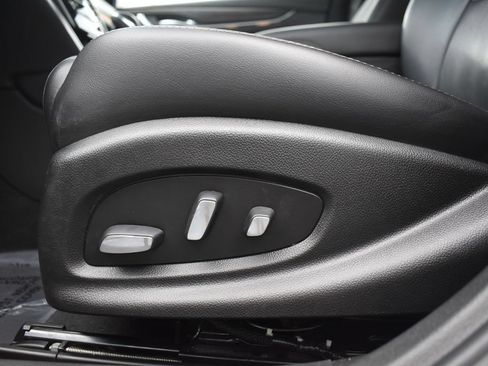 Used 2019 Cadillac XTS Luxury w/ Driver Awareness Package FWD image 12