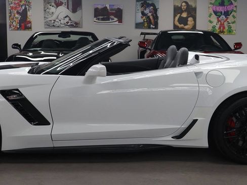 Used 2019 Chevrolet Corvette Z06 image 7
