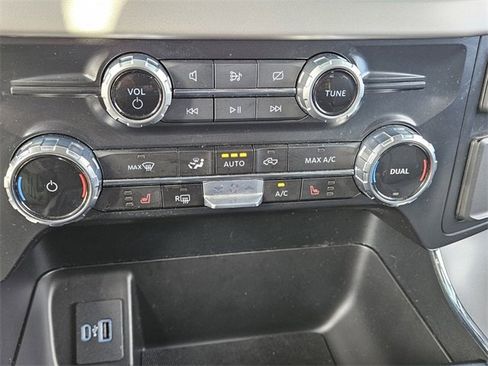 Used 2023 Ford F150 Lightning XLT image 19