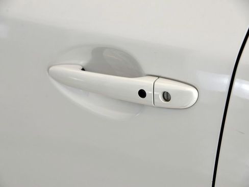 Certified 2023 MAZDA CX-5 Signature image 13