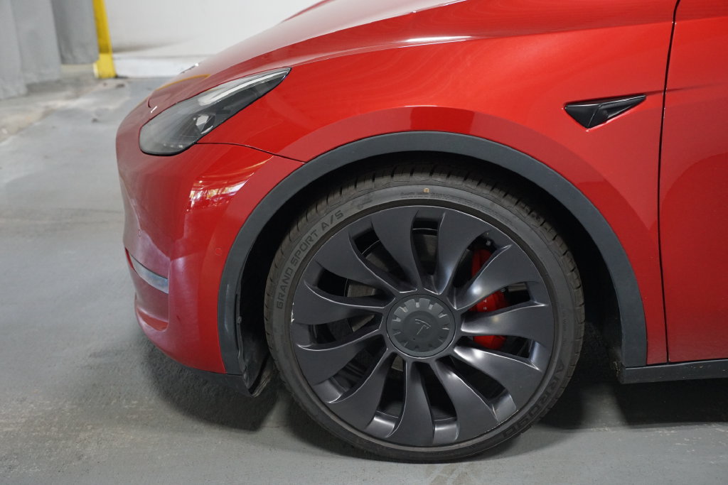 Used 2022 Tesla Model Y Performance AWD/4WD image 5