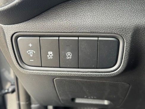 Certified 2025 Kia Soul LX image 23