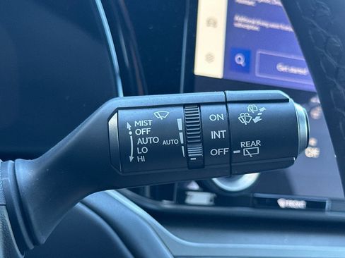 Certified 2025 Lexus TX 500h AWD w/ Technology Package image 33