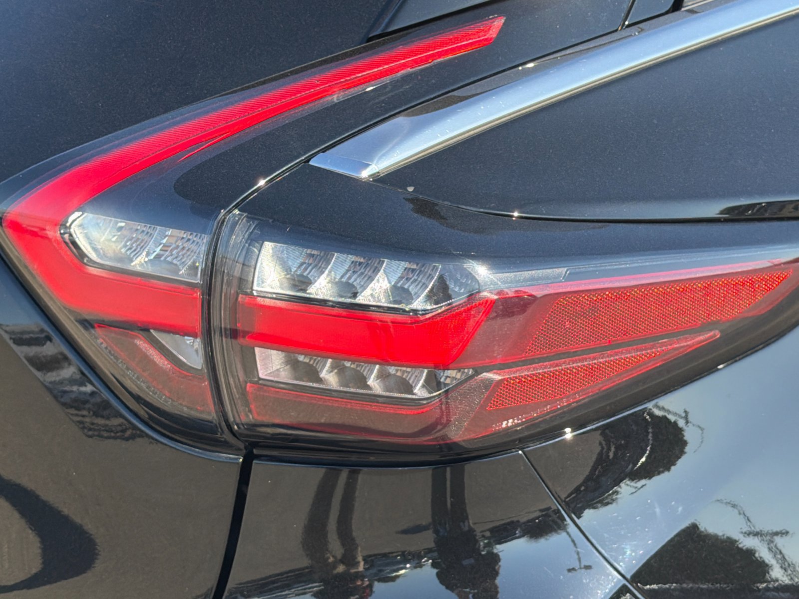 Used 2023 Nissan Murano SV w/ Cargo Package FWD image 39