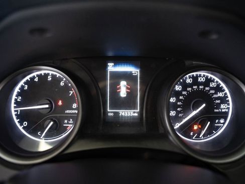 Used 2021 Toyota Camry SE FWD image 13