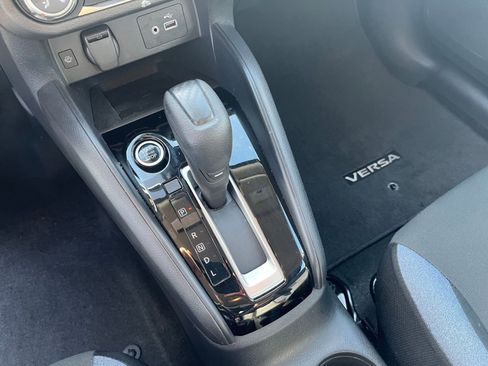 Used 2025 Nissan Versa SV FWD image 36