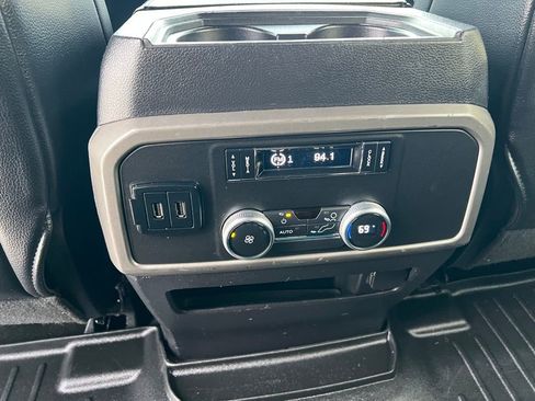 Used 2019 Ford Expedition XLT w/ Equipment Group 201A image 21