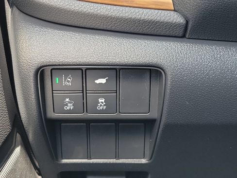 Used 2020 Honda CR-V Touring image 27