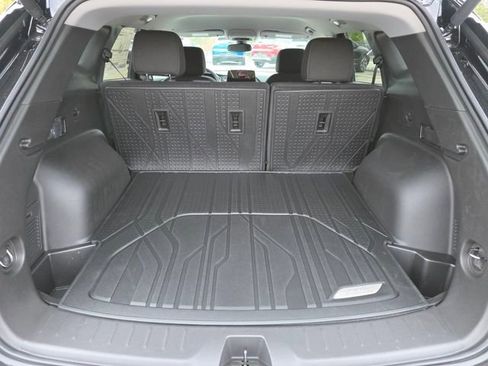 New 2025 Chevrolet Blazer LT w/ Convenience Package image 24