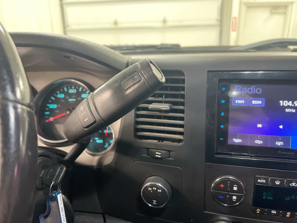 Used 2012 GMC Sierra 2500 SLE AWD/4WD image 16
