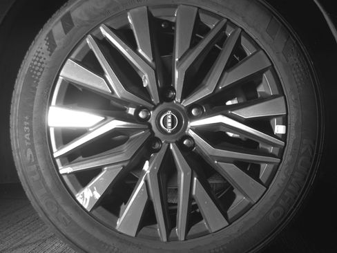 Used 2025 Nissan Altima 2.5 SV image 13