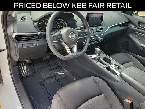 Used 2020 Nissan Altima 2.5 S FWD image 18
