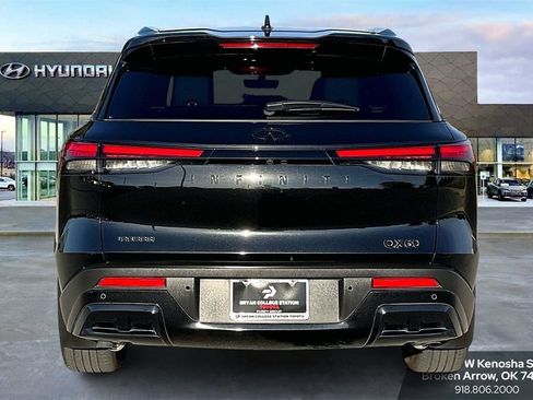 Used 2025 INFINITI QX60 Luxe w/ Black Edition image 4