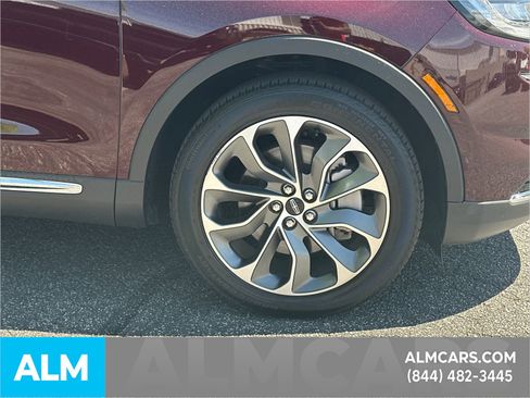 Used 2023 Lincoln Nautilus Reserve w/ Equipment Group 201A AWD/4WD image 33