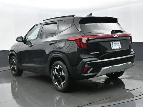Used 2025 Kia Seltos S FWD image 9