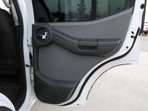 Used 2011 Nissan Xterra S w/ 4X4 Value Package image 13