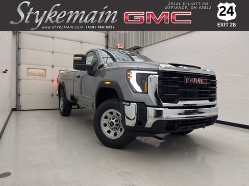 New 2026 GMC Sierra 3500 Pro AWD/4WD image 1