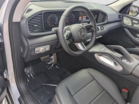 New 2026 Mercedes-Benz GLS 450 4MATIC image 3
