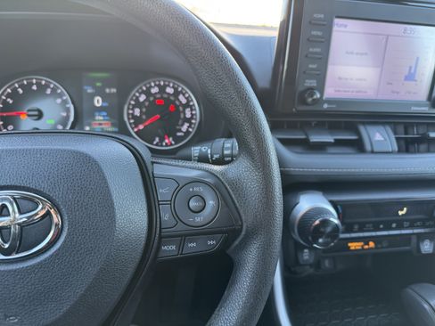 Certified 2022 Toyota RAV4 XLE image 23