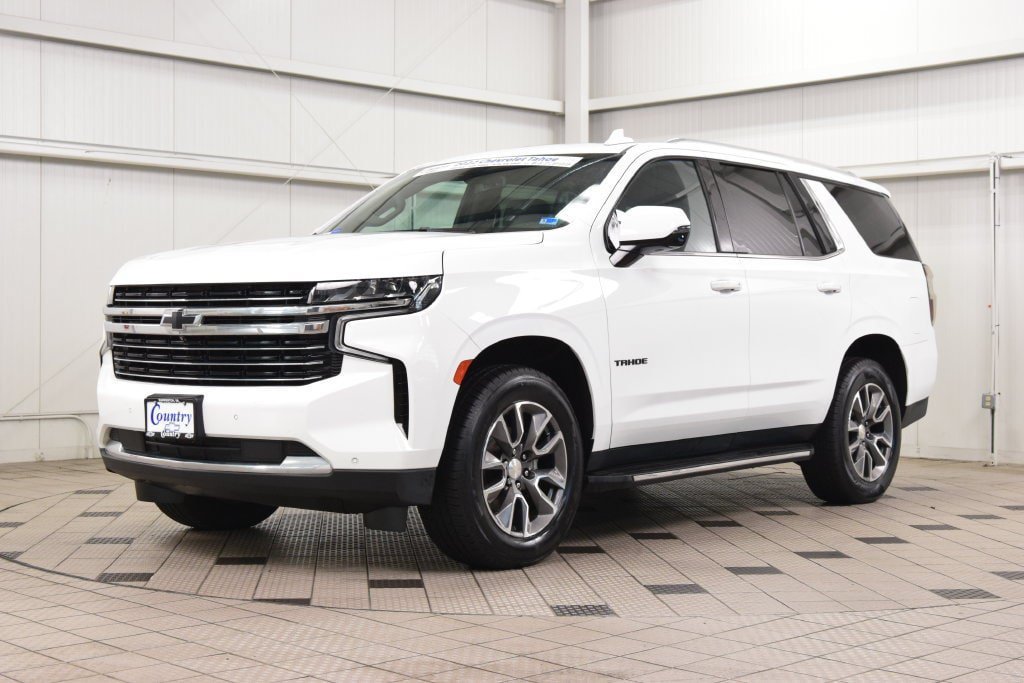 Used 2022 Chevrolet Tahoe LT w/ Luxury Package AWD/4WD image 3