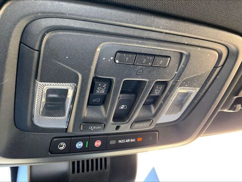 Used 2025 GMC Sierra 1500 AT4 w/ AT4 Premium Package image 34