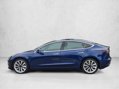 Used 2019 Tesla Model 3 Standard Range Plus RWD image 9