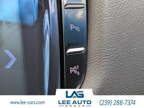 Used 2016 Cadillac XTS Luxury w/ Driver Awareness Package FWD image 22