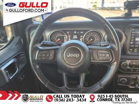 Used 2021 Jeep Gladiator Sport AWD/4WD image 12