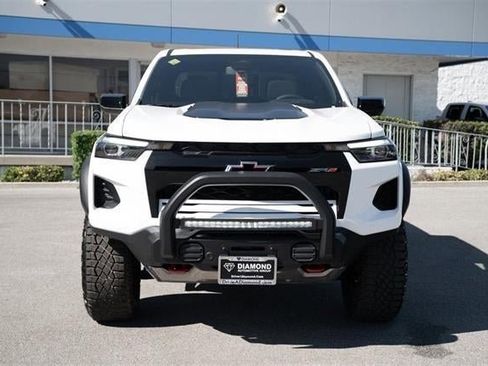 New 2026 Chevrolet Colorado ZR2 w/ Off-Road Front Bumper Package image 2