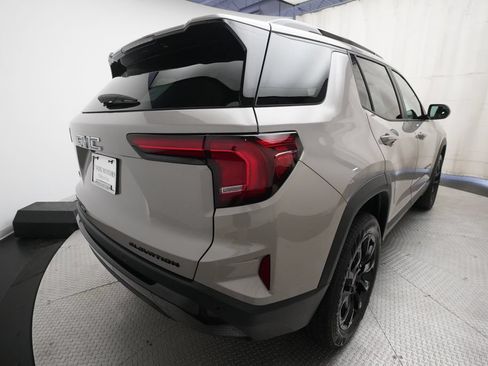 Used 2026 GMC Terrain Elevation w/ Elevation Premium Package AWD/4WD image 13