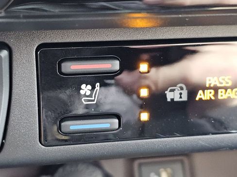 Certified 2025 Toyota RAV4 Limited w/ Advanced Technology Package image 16