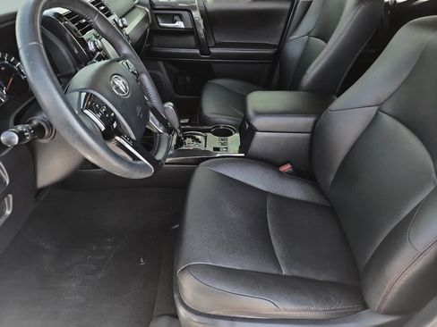 Used 2016 Toyota 4Runner Trail Premium AWD/4WD image 15