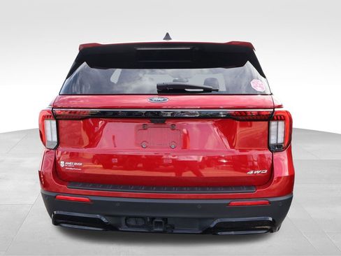 Certified 2025 Ford Explorer ST-Line image 13