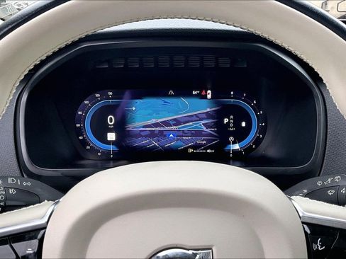 Used 2023 Volvo XC90 B5 Core w/ Climate Package image 28