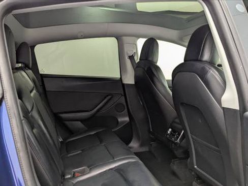 Used 2021 Tesla Model Y 2WD image 17