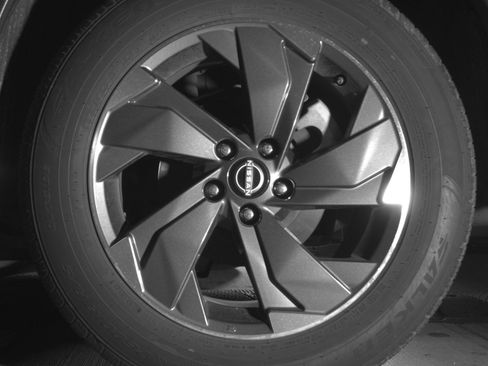 Used 2025 Nissan Rogue SV image 14