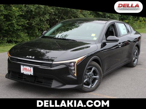 New 2026 Kia K4 FWD image 1
