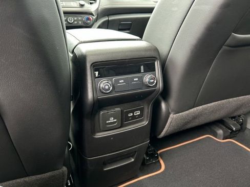 Used 2022 GMC Acadia AT4 AWD/4WD image 25