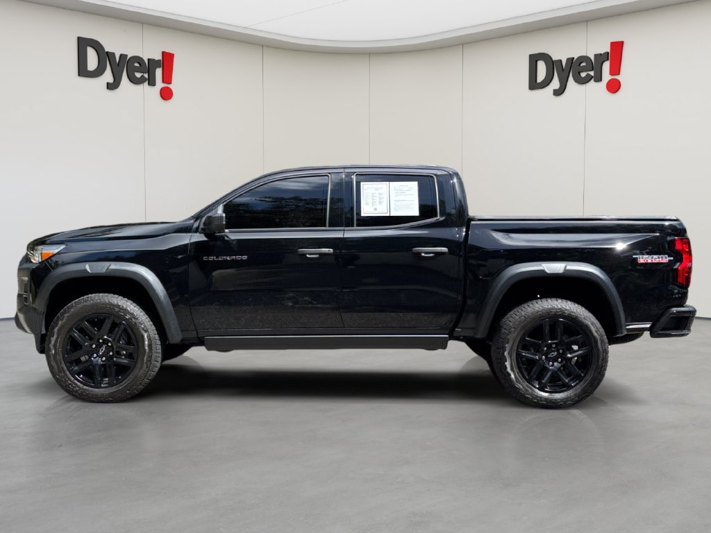 Certified 2025 Chevrolet Colorado Trail Boss AWD/4WD image 2