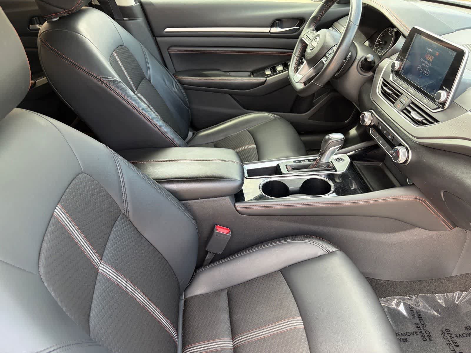 Certified 2023 Nissan Altima 2.5 SR FWD image 10