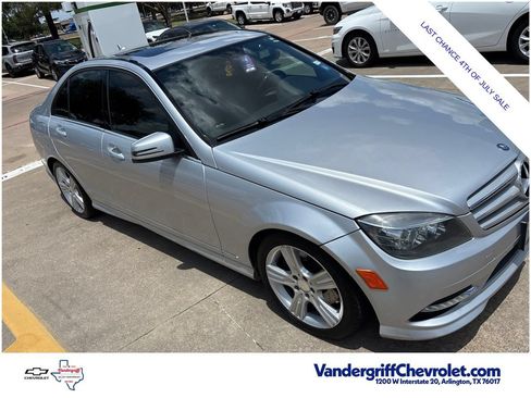 Used 2011 Mercedes-Benz C 350 Sport image 4