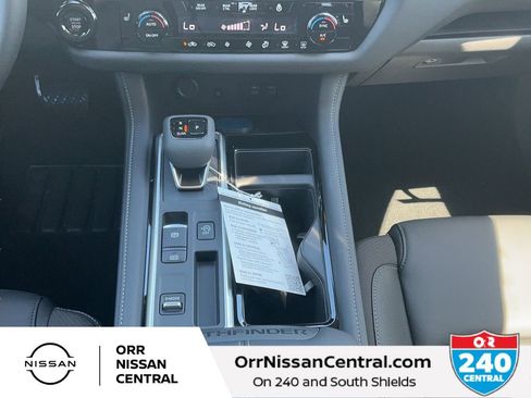 New 2026 Nissan Pathfinder SL w/ SL Premium Package FWD image 25