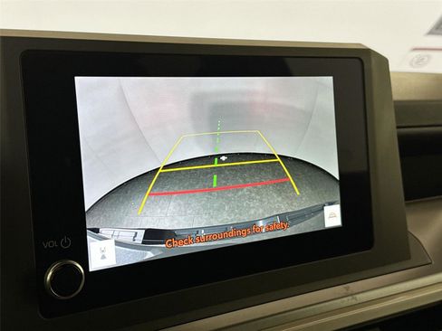 Certified 2025 Toyota Tacoma SR5 image 22