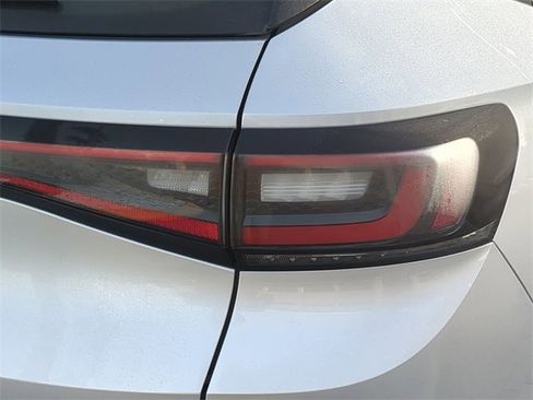 Certified 2021 Volkswagen ID.4 Pro w/ ID.4 Protection Package image 8