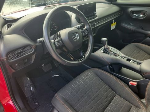 Used 2024 Honda HR-V Sport image 14