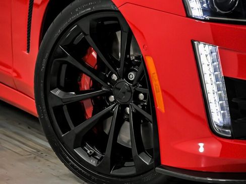 Used 2019 Cadillac CTS V w/ Carbon Fiber Package RWD image 4