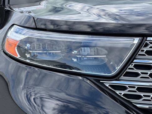 Used 2024 Ford Explorer Limited image 9