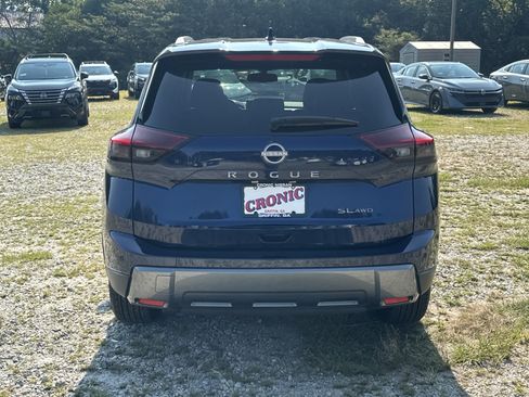 Used 2026 Nissan Rogue SL AWD/4WD image 6
